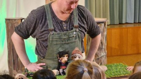 Kindergarten- und Schülervorstellungen